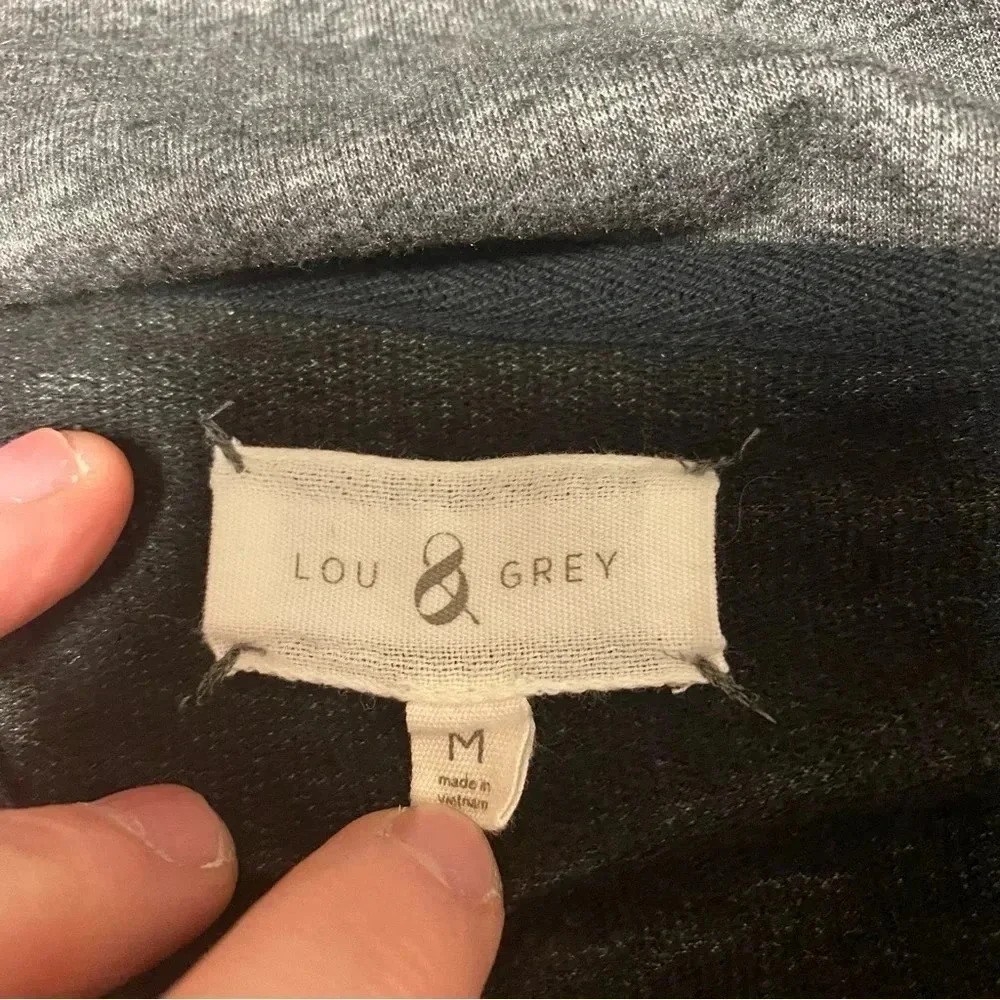 Lou & Grey Cowel Sweater with Font Pocket SZ M - Picture 2 of 6
